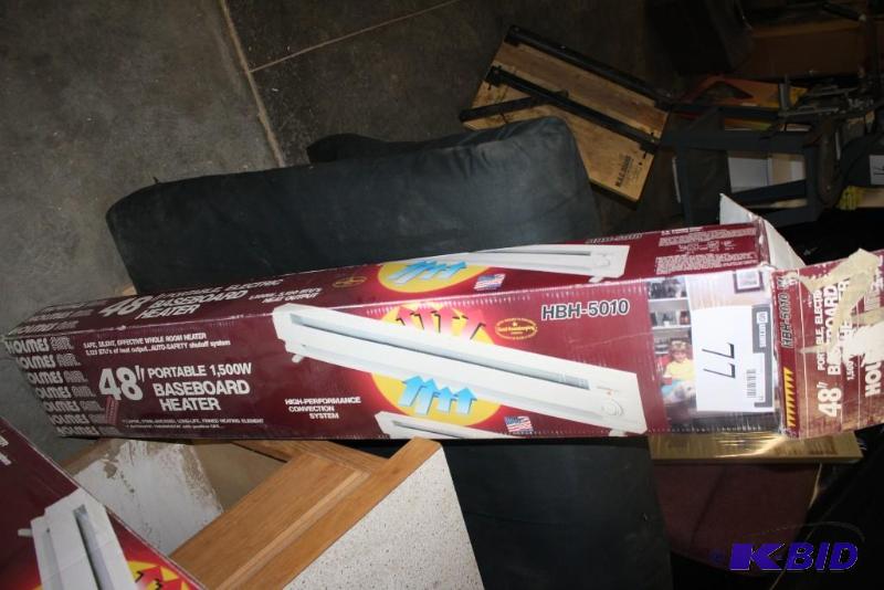lot 77 image: Holmes AA Portable Baseboard Heater