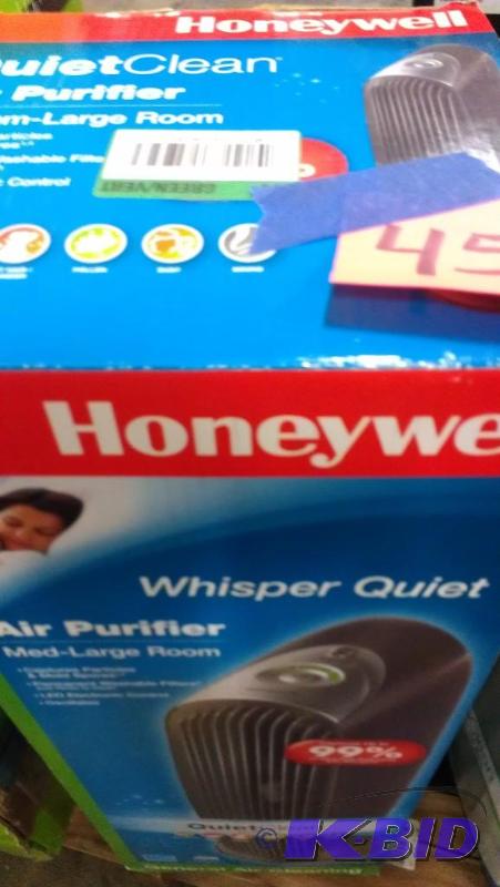 lot 45 image: Quiet Clean Air Purifier. Honeywell med to la...
