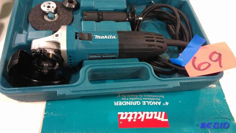 lot 69 image: Makita 4" Angle Grinder with case cuttin...
