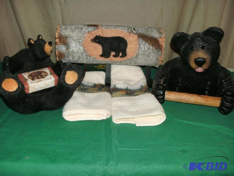 Bathroom Bear Set Really nice set. Bear toil...
