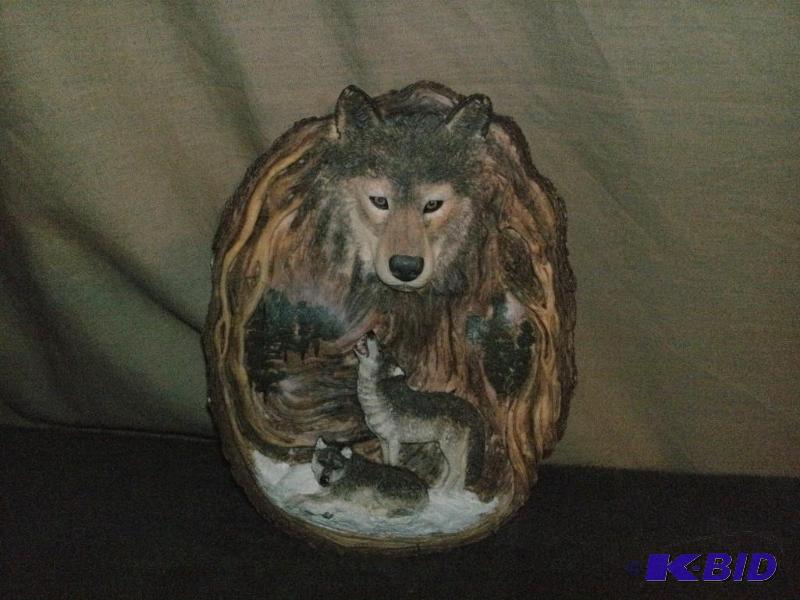 3D wolf plaque. 8&quotx6&quot very nice...