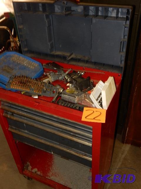 Tool chest on wheels