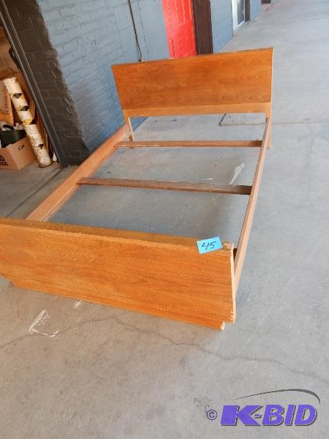 Double Bed Frame.. Oak Veneer..