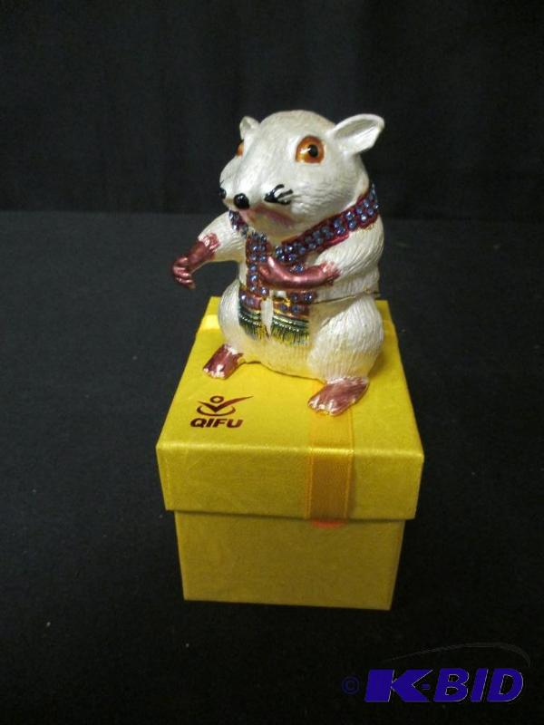 Rat trinket box