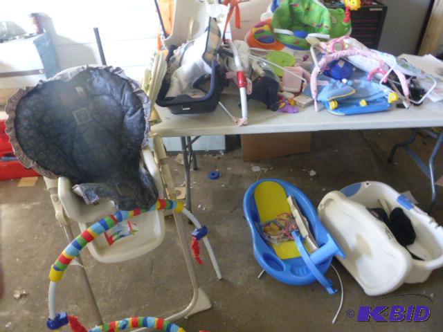 lot 126 image: Lot of Miscellaneous Baby Items...