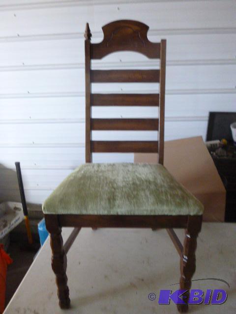 lot 127 image: Padded Chair...