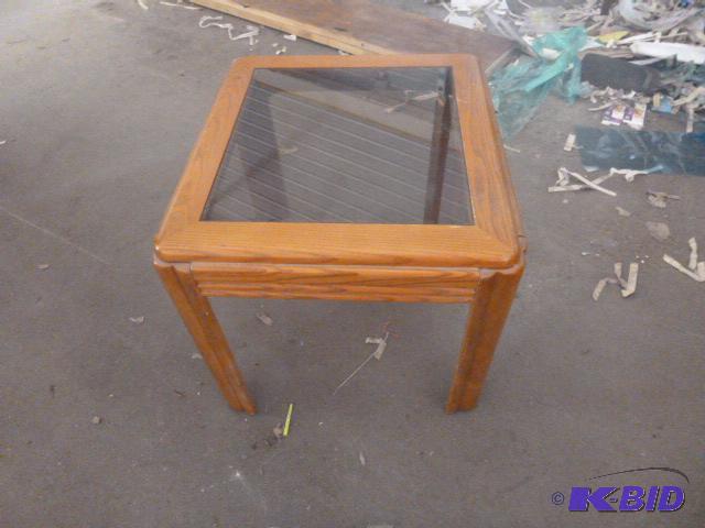 lot 176 image: Glass Top End Table 19 12" x 22" x...