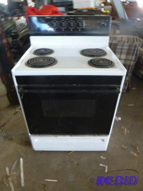 lot 179 image: Frigidaire Electric Stove Crown Series...