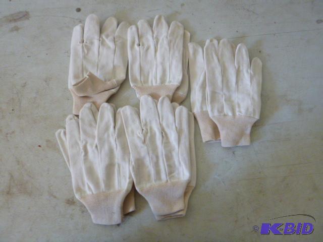 lot 216 image: Five Pair of Gloves...