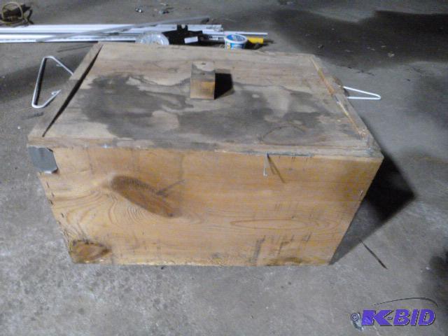 lot 229 image: Wood Crate 12" x 20 12" x 16"...