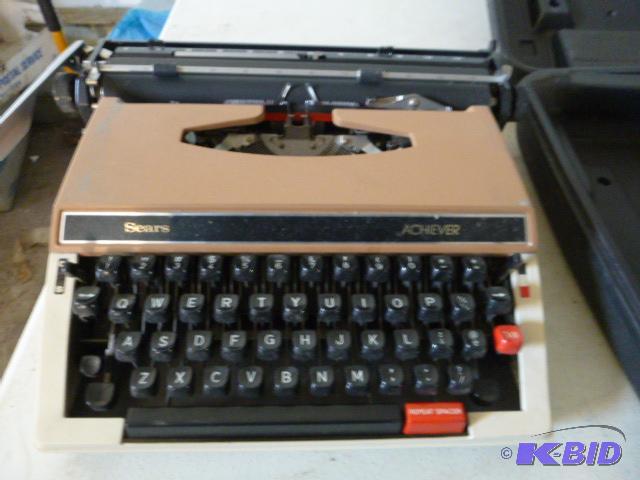 lot 82 image: Old School Sears Achiever Typewriter with Cas...