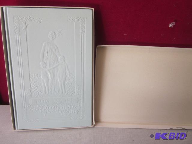 lot 117 image: New and in the box 1946 Log-O-Life, unused an...