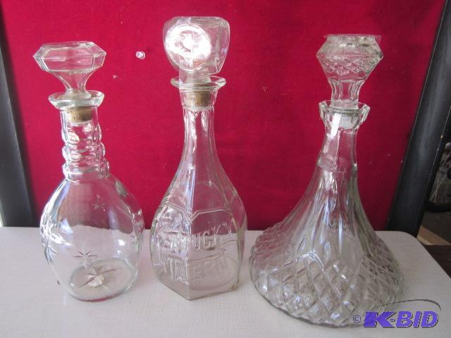 lot 122 image: Lot of (3) glass bottle liquor decanters, no ...