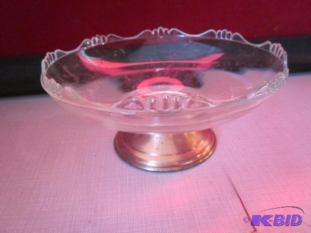 lot 142 image: Glass and copper base candy bowl. ...