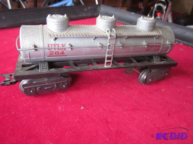 lot 30 image: Marx 1950s No. 284 tanker car....