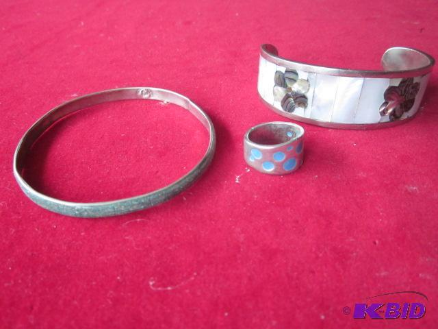 lot 6 image: Lot of Mexico Silver jewelry. ...