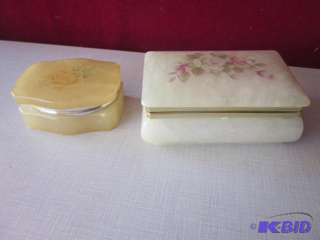 lot 65 image: Lot of (2) genuine Alabaster, Made in Italy t...