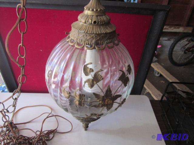 lot 86 image: Vintage Lighting