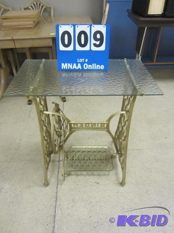 lot 00009 image: Awesome Singer Sewing Machine Glass Table