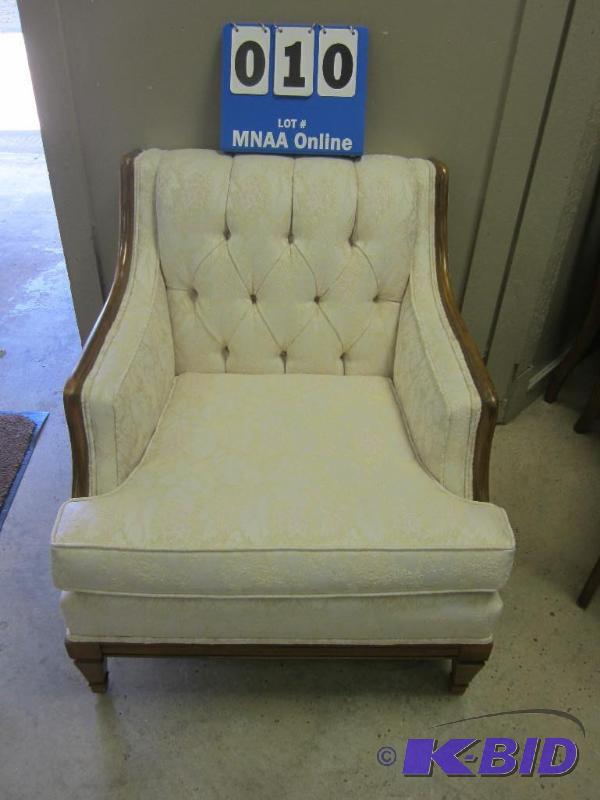 lot 10 image: Vintage Wood Upholstered Side Chair