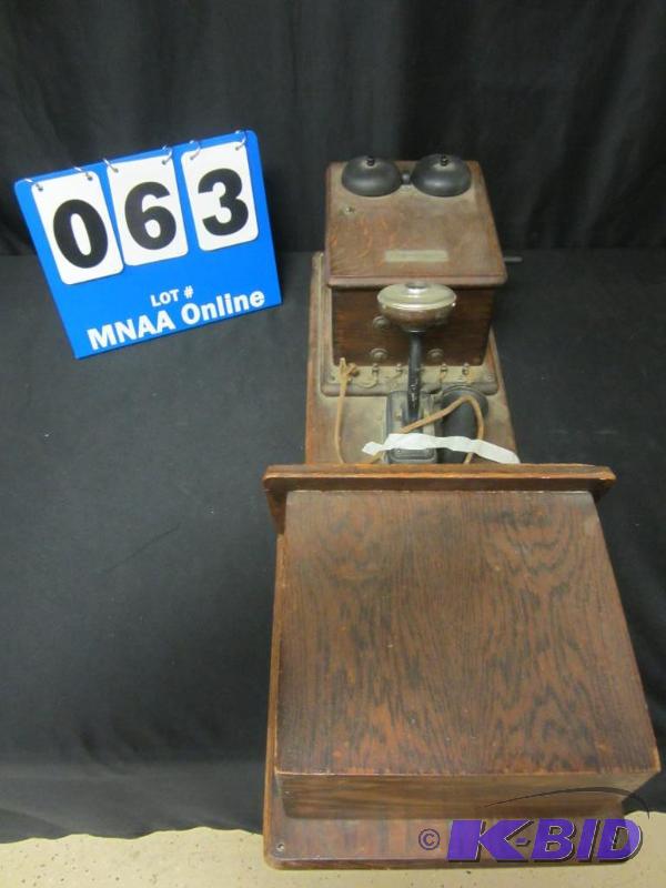 lot 63 image: Vintage Montgomery Ward Crank Wood Box Phone