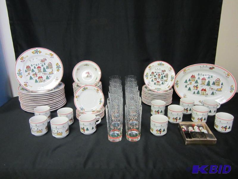 lot 74 image: 70 Piece Joy of Christams Jamestown China Dinnerware Set