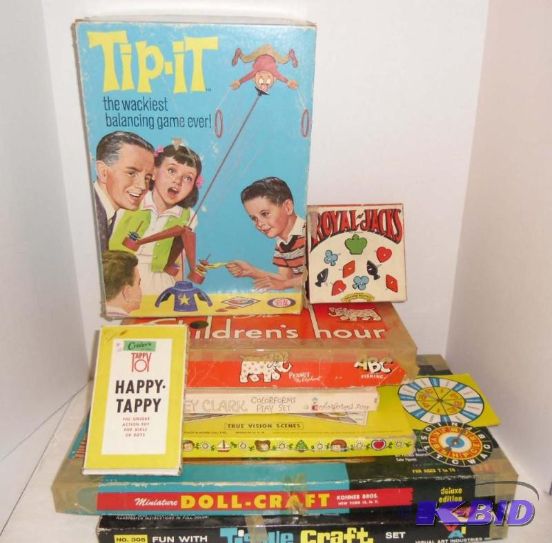 lot 20007 image: Antique to Vintage Childrens  Board Games & Craft Project Kits