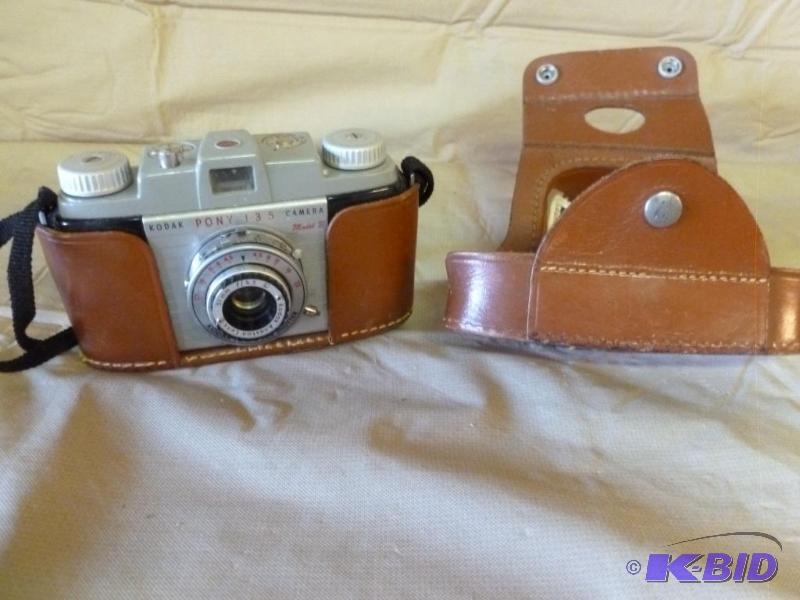 lot 141 image: Vintage Kodak Pony 135 Model B - 35mm Ca...