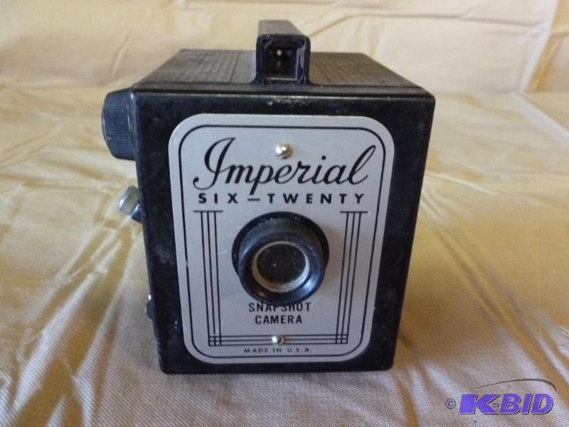lot 144 image: Vintage Imperial Six-Twenty Snapshot Camera....