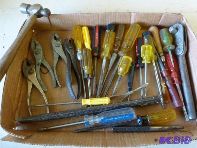 lot 164 image: Large lot of good assorted tools....