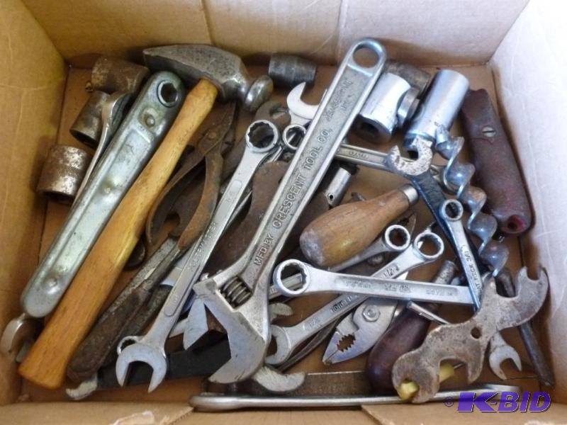 lot 167 image: Large lot of good assorted tools....