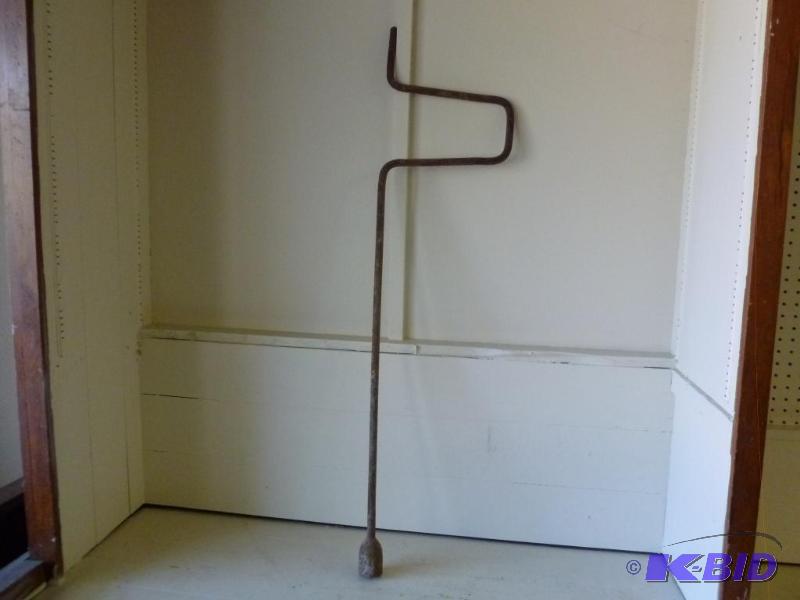 lot 192 image: Large vintage implement cultivator wrench tha...