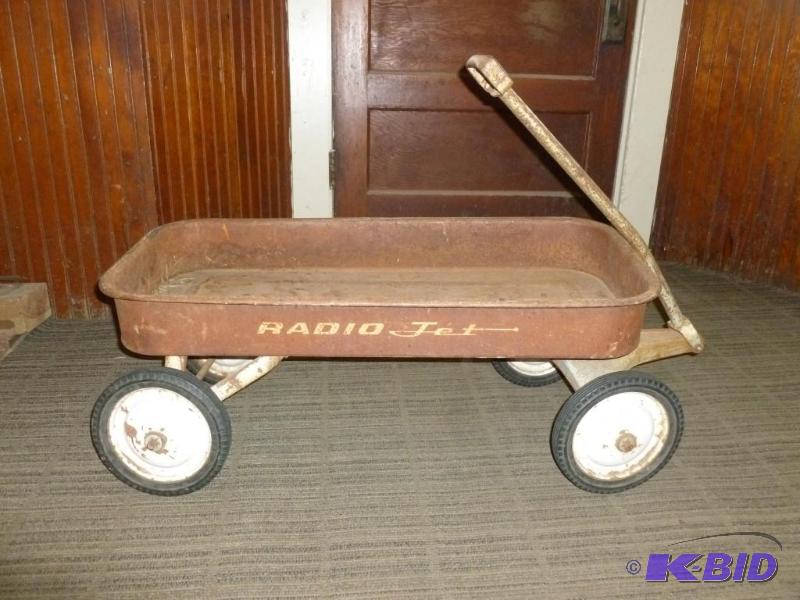lot 3 image: Large Vintage Radio Jet Metal Wagon....