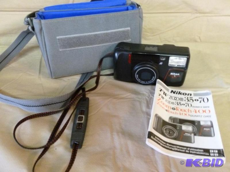 lot 76 image: Nikon Zoom Touch 400 - 35mm camera, comes wit...