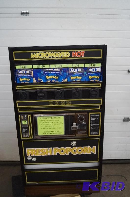 lot 2 image: Popcorn Vending Machine