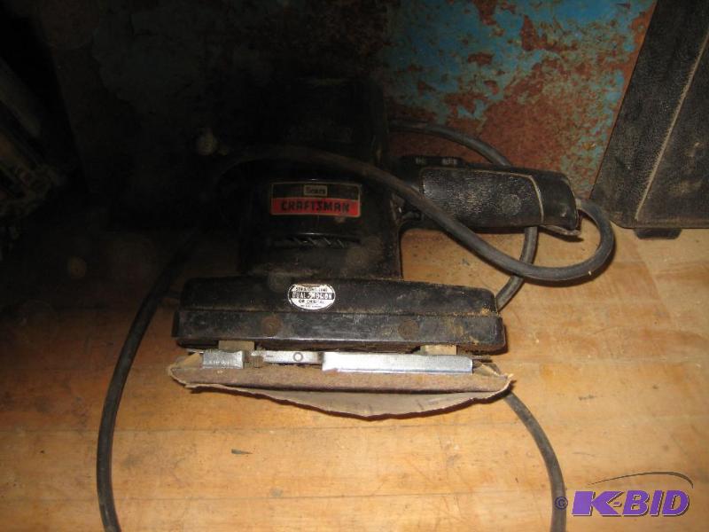 lot 25 image: Saw and Sander