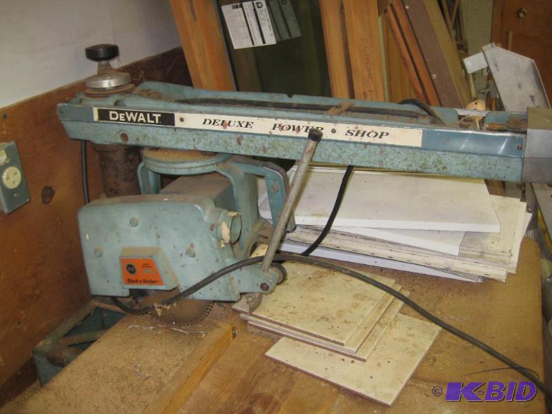 lot 39 image: Vintage DeWalt Radial Arm Saw