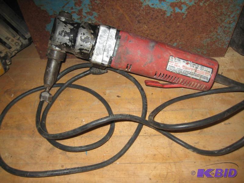 lot 6 image: Milwaukee Tools 16 Ga. Nibbler