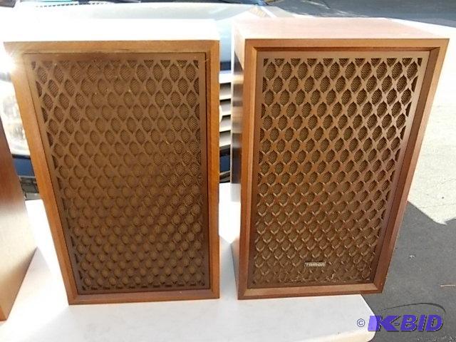 lot 26 image: 2-Tamon&nbspBox Speakers...