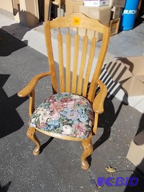 lot 32 image: Nice Oak Carved Arm Chair With Padded Seat...