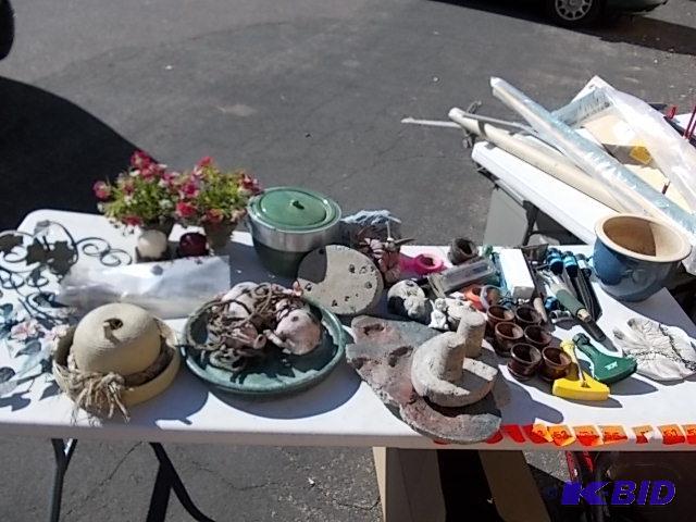 lot 49 image: Cay Pots, Sprinklers, Gardening Tools, Hanger...