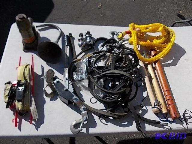 lot 58 image: Bottle Jack, Tow Rope, Come Along, Bungee Cor...