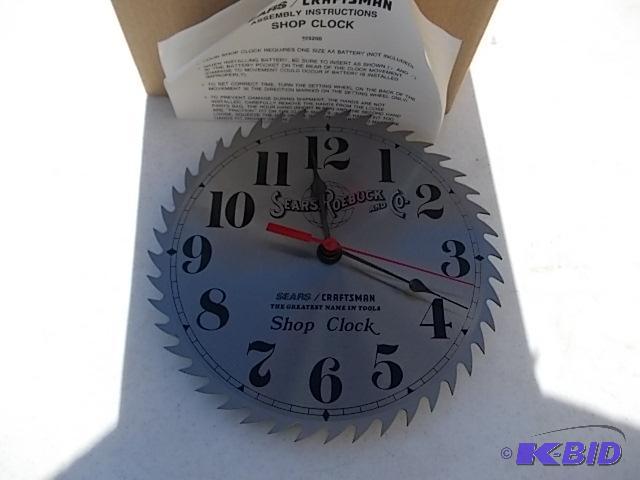 lot 90 image: Craftsman Saw Blade Clock...