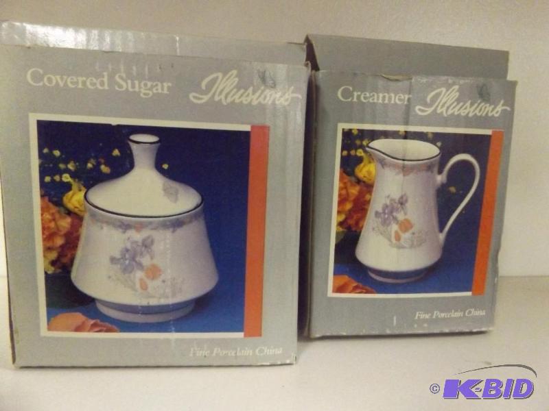 Cream and Sugar set, new in boxes....
