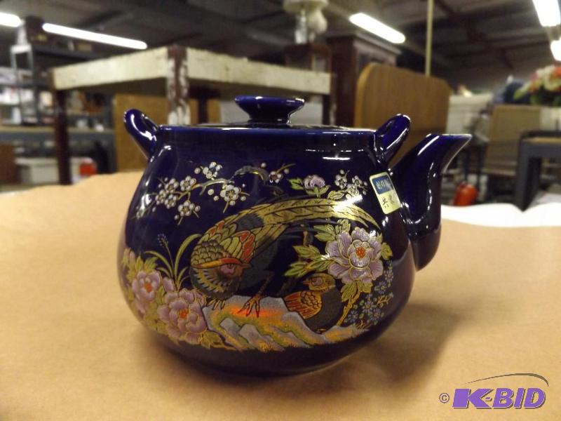Japanese tea pot....
