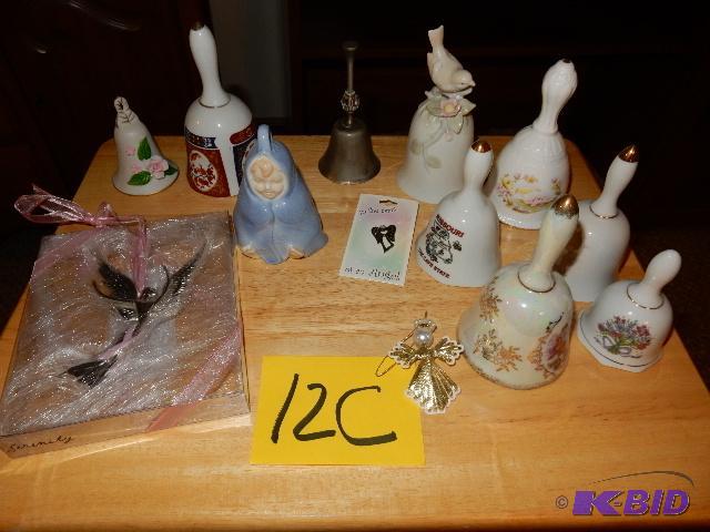 lot 12C image: China Bells as pictured Bring packaging mater...