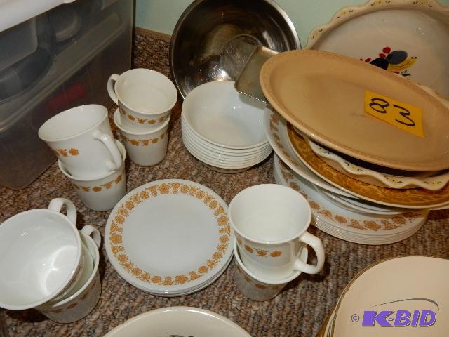lot 83 image: 8 Correll dinner plates, 8 bowls, 2 Serving p...