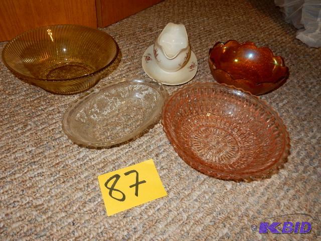 lot 87 image: Misc.dishes.. Includes a nice CARNIVAL glass ...