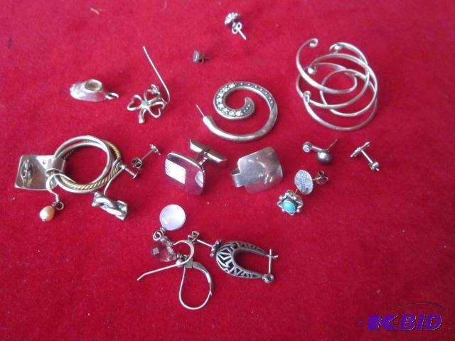 Large lot of Sterling Silver jewelry.&nbsp...
