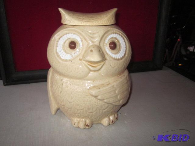 12 inch McCoy owl cookie jar, no chips or cra...